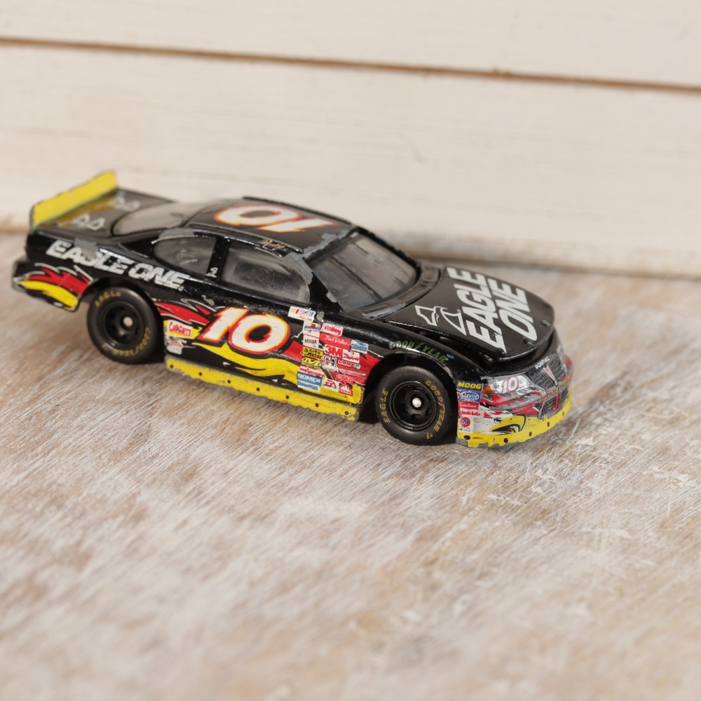 Racing Champions 2000 NASCAR 10 Eagle One Pontiac Grand Prix 1:64 Diecast Black